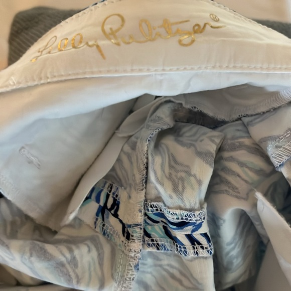 2 pair Lilly Pulitzer scalloped shorts - Picture 8 of 8